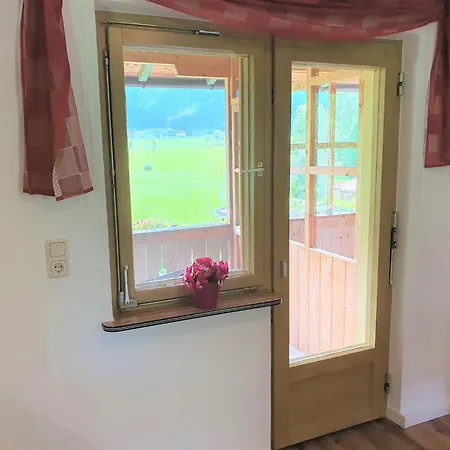 Neukirchen Near Slopes, Cleaning Included Διαμέρισμα