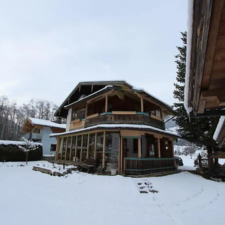 Neukirchen Near Slopes, Cleaning Included Διαμέρισμα